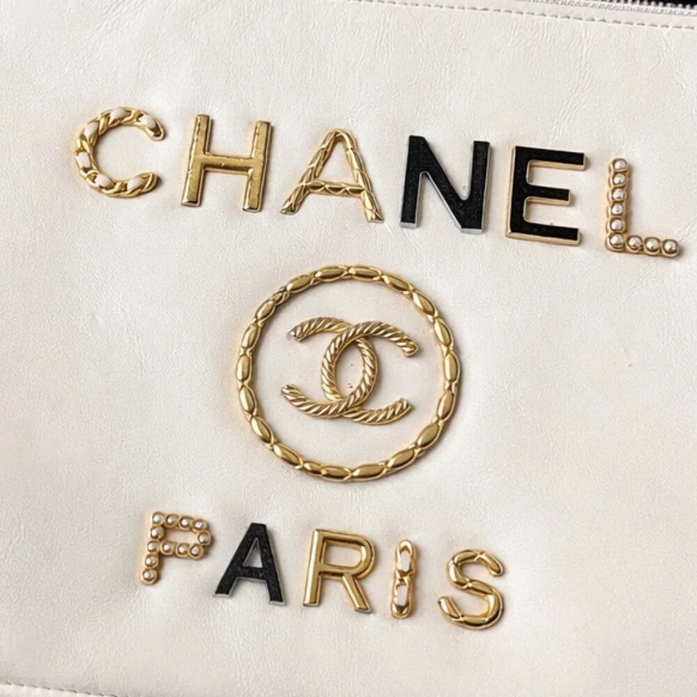 Chanel Paris Logo Leather Zip Pouch Clutch – White, Gold Hardware | Full Set - Picture 3 of 3